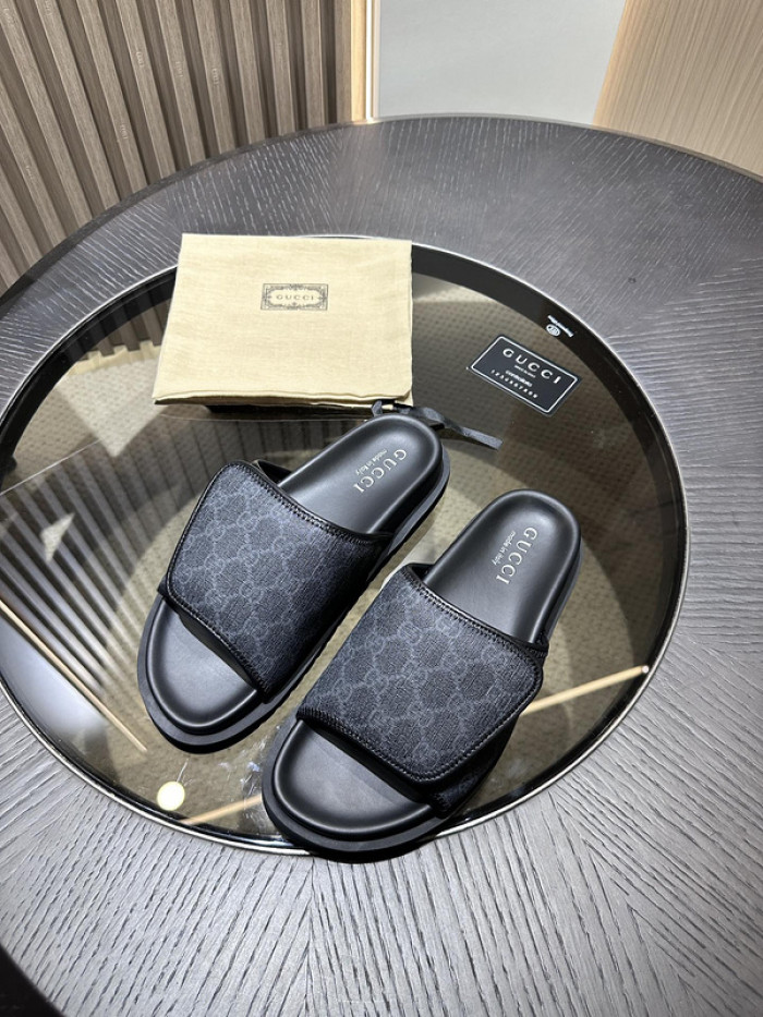 Gv*c slippers