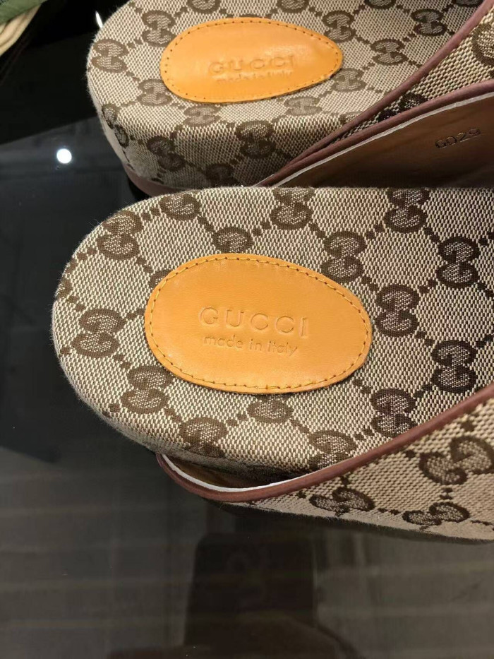 Gv*c slippers