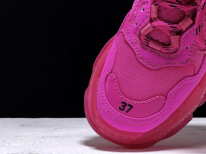BLCG Triple S  544351
