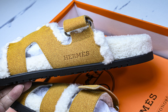 H*RMES SLIDS HM-51