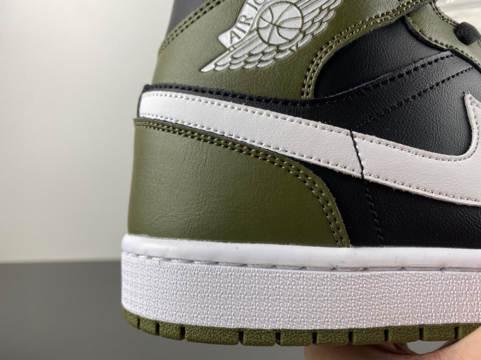 Wmns Jordan 1 Mid BQ8426-092