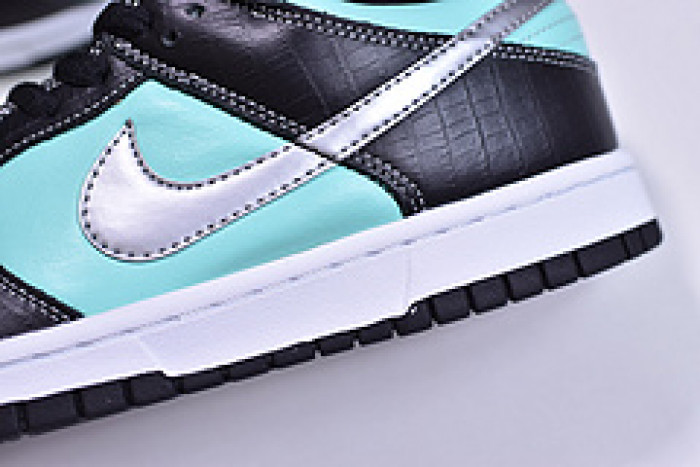 nike sb x D1am0nd dunk  ＂t*f*ny＂ 304292-402