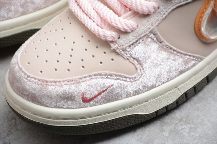 Social Status x Nk SB Dunk High Pro DJ1173-600