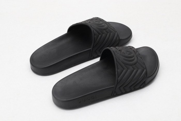 Gv*c slippers all black