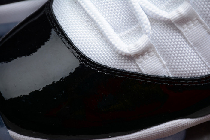 Jordan 11 Retro Low Concord 528895-153