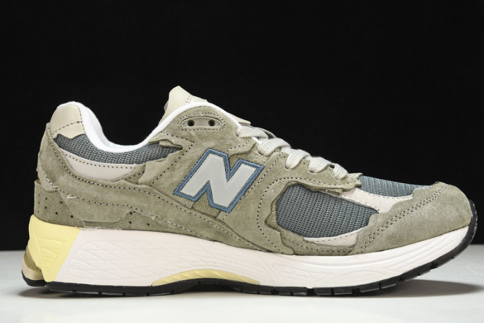 new Ba1an*e yeeshoes m2002rdd