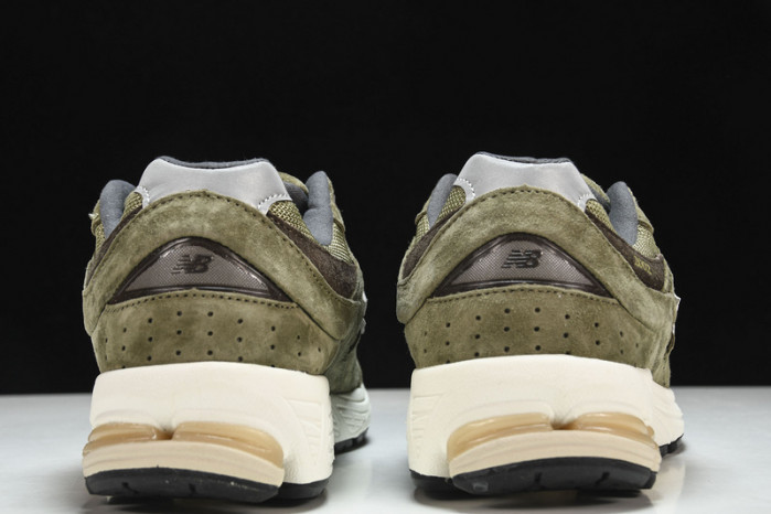 new Ba1an*e yeeshoes m2002rhn