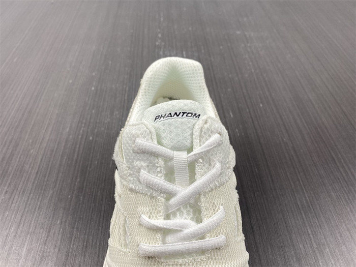 blcg   phanT0m  yeeshoes042101