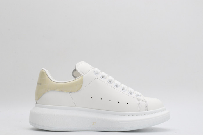 MQ Sneakers