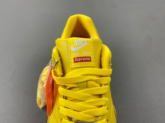 Svp*me x nike air max 1
