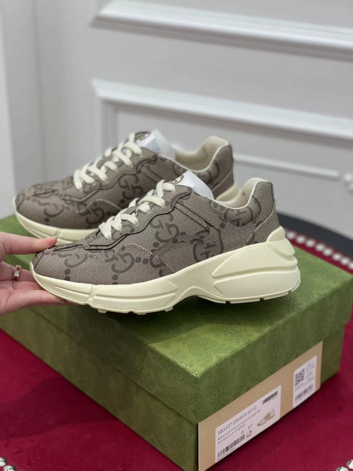 Gv*c sneaker