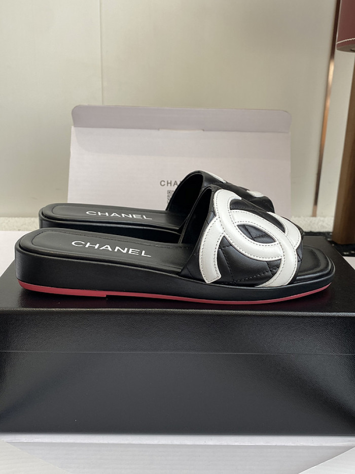 CH*NEL SLIPPERS