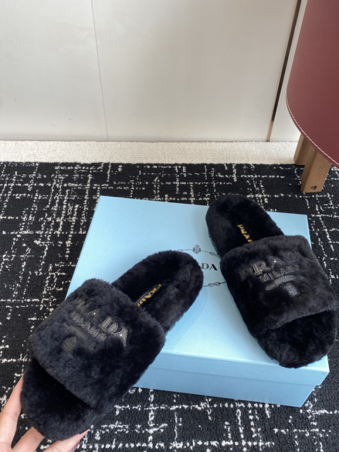 PRA*DA SLIPPERS