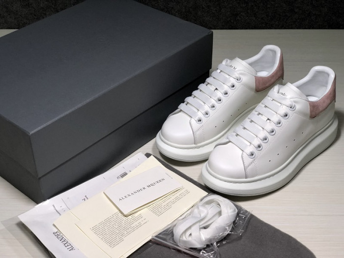 MQ Sneakers