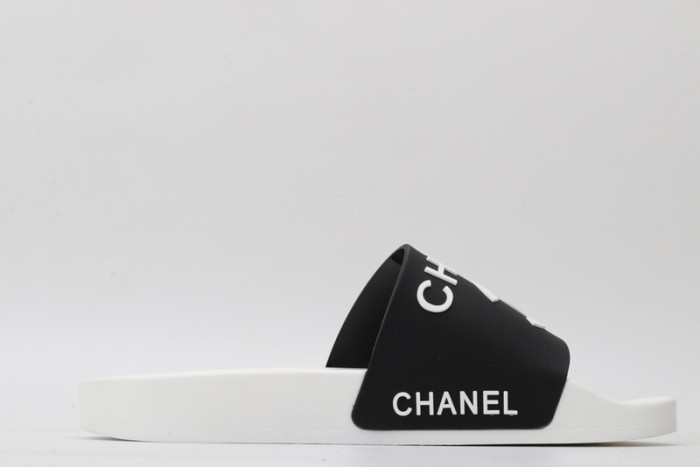 CH*NEL SLIPPERS