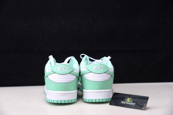 Nike Dunk Low Green Glow W DD 1503-105