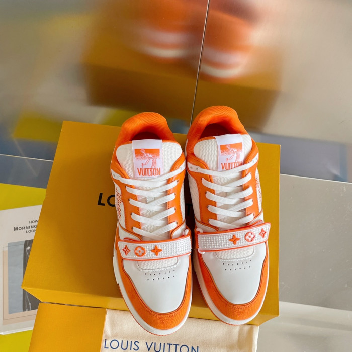 LV SNEAKER LOW 121302
