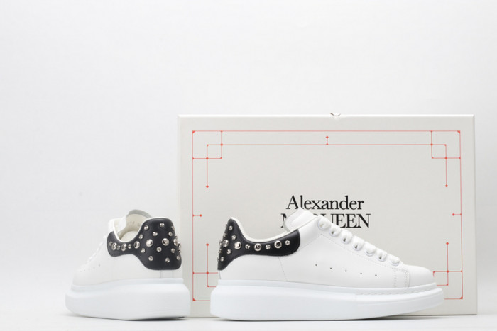 MQ Sneakers